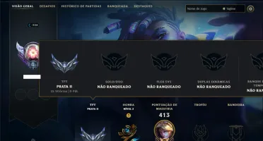 Unranked com 120 Champs e 213 Skins ( MAIN ADC )