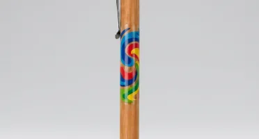 Caneta com Corpo Amadeirado e Tinta Azul