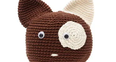 Cachorro peso de porta em amigurumi