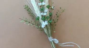 Mini Buquê com Trigo e Sempre-viva para Convites