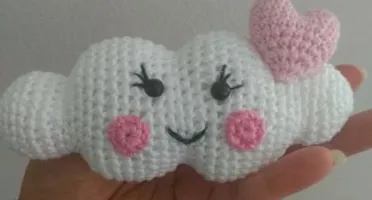 Nuvem de Amor em crochê