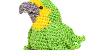 Papagaio Verde e Amarelo em Amigurumi