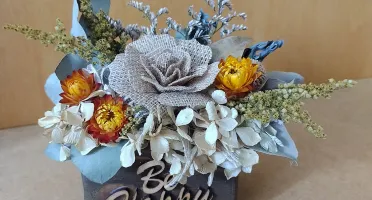 Arranjo Rustico com flor de juta