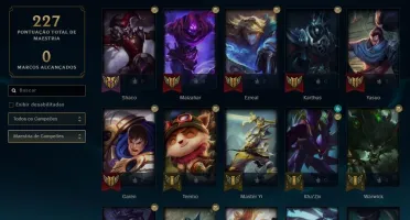 Vendo Smurf Prata 2 com 26 skins e ainda tem Skin do Yasuo