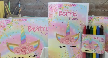 Kit Colorir Unicórnio com Caixinha Maleta