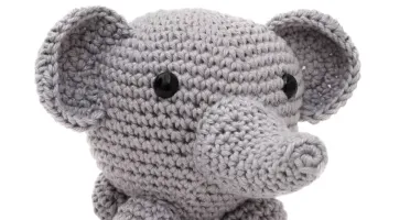 Elefante bola em amigurumi