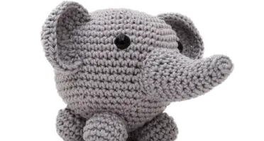Elefante bola em amigurumi
