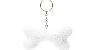 Chaveiro ossinho em amigurumi