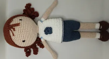 Boneca Amigurumi Luna