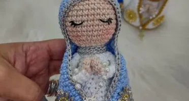 Mini Santinha em crochê