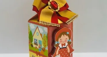 Kit 100 Chapeuzinho Vermelho - Arte Vermelha e Amarela