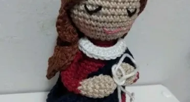 Nossa senhora Desatadora de Nós em Crochê