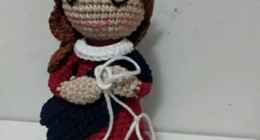 Nossa senhora Desatadora de Nós em Crochê