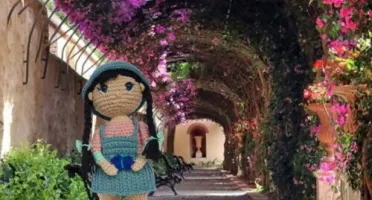 Boneca Bu Encantadora de Borboletas Amigurumi