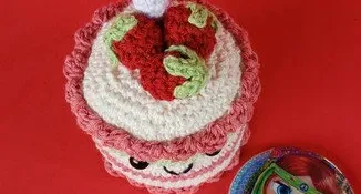 Mini Bolo Amigurumi Crochê