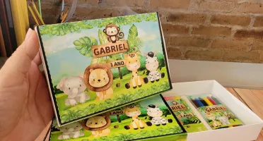 Kit Colorir e Modelar Safari com Caixinha Maleta
