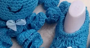 Kit Sapatinho e Polvo Azul de Crochê