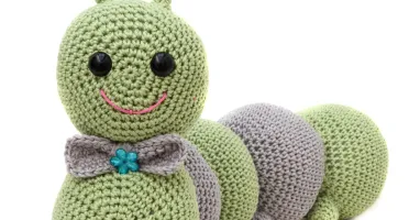 Centopéia Cinza em amigurumi