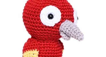 Papagaio Vermelho em Amigurumi