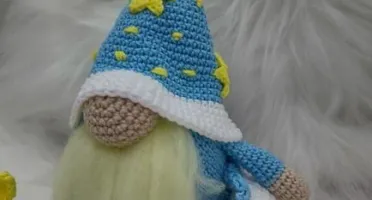 Gnomo Soneca em Crochê