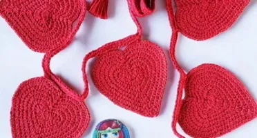 Varal de Corações em Crochê Valentine's