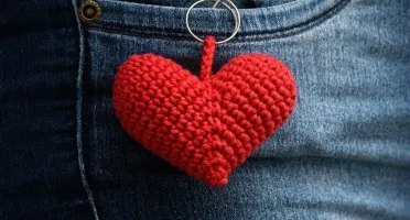 Chaveiro Coração Vermelho em Amigurumi