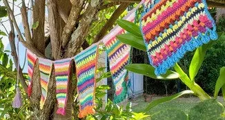Varal de Bandeirolas Mexicanas em Crochê