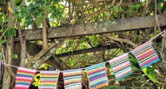 Varal de Bandeirolas Mexicanas em Crochê