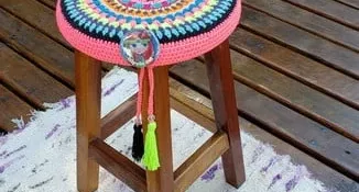Capa para Banqueta Mandala Multicolorida Neon em Crochê