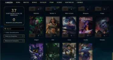Platina 4 com 45 Champs e 5 Skins + 2 Fragmentos