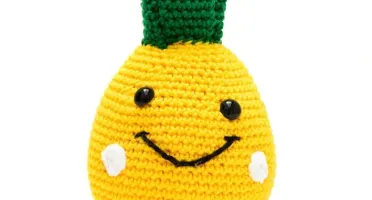 Abacaxi em amigurumi