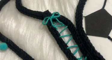 Porta Maternidade Nome Composto Chuteira e Bola em Tricotin