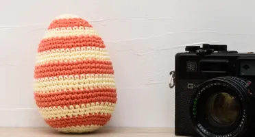 Ovo de Páscoa Alaranjado em amigurumi