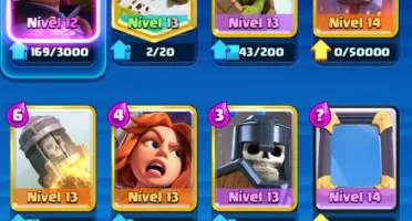 Clash royale, 1.2 milhões de gold e 2k gemas, 5600 troféus