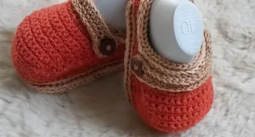 Sapatinho Vazado de Crochê para Bebê