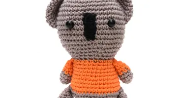 Coala Camisa Laranja Amigurumi