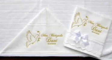 Kit Batizado com Toalha de Capuz e Toalha de Boca