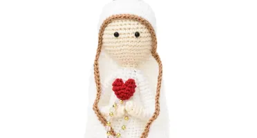 Nossa Senhora de Fátima Grande em Amigurumi