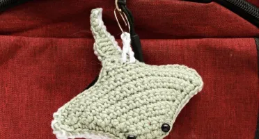Arraia Cinza em Amigurumi
