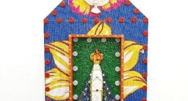 Capelinha de Madeira e Chita "N. S. Aparecida"