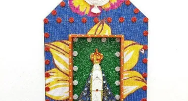 Capelinha de Madeira e Chita "N. S. Aparecida"