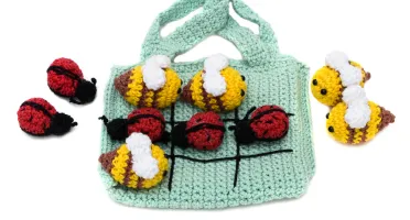 Jogo da Velha com Abelhas e Joaninhas em Amigurumi