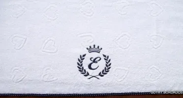 Toalha de Banho com Capuz Forrada e Personalizada