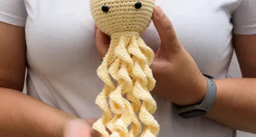 Polvo Newborn Amarelo Amigurumi