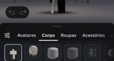 Conta boa com 14K de robux gastos sendo 1k em camisas