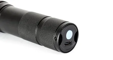 Lanterna LED Recarregável USB-C