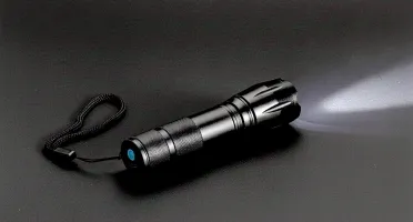 Lanterna LED Recarregável USB-C