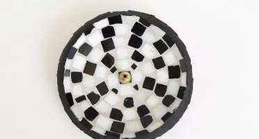 Porta Incenso Mosaico Preto e Branco