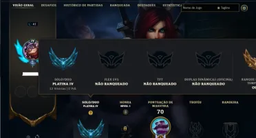Platina 4 com 55 Champs e 31 Skins