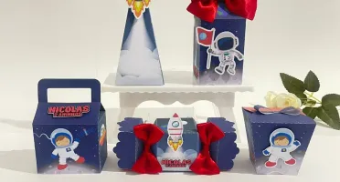 Kit Festa 20 Lembrancinhas Astronauta Personalizadas